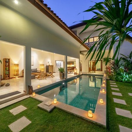 Amandaru Villa Legian Dış mekan fotoğraf