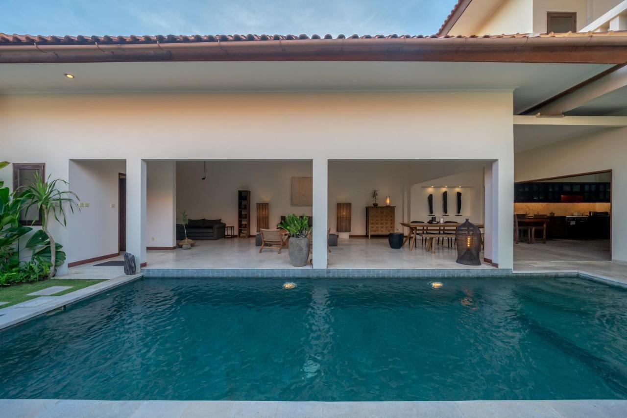 Amandaru Villa Legian Dış mekan fotoğraf